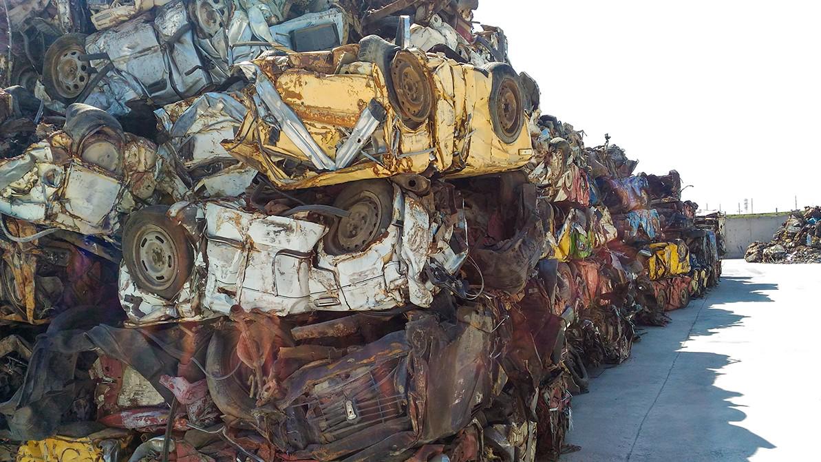 машина в утиль. утилизация автомобилей в россии. утилизация авто. утиль сбор в казахстане на авто. машина в утиль.