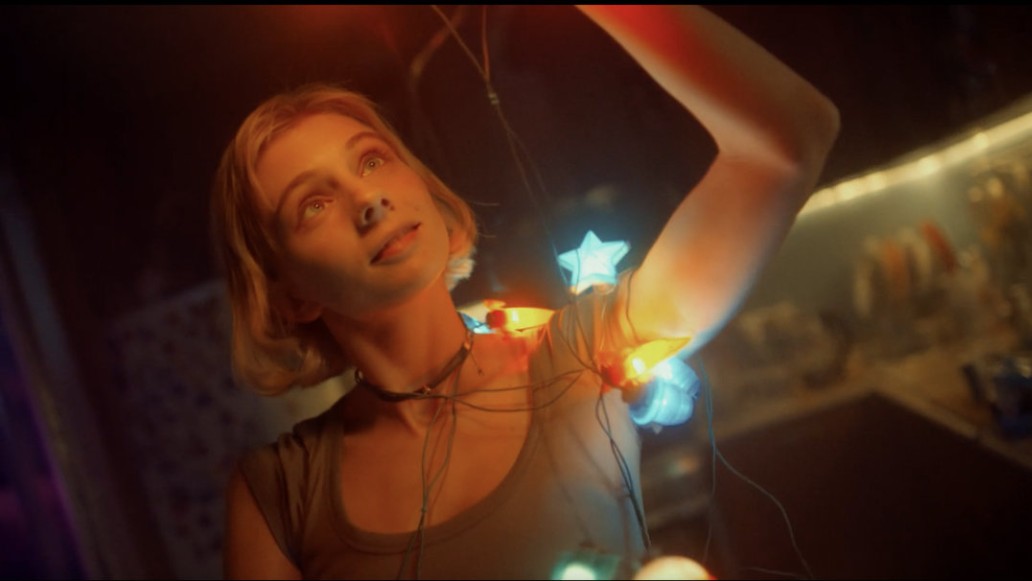 сериал Гостья, фото