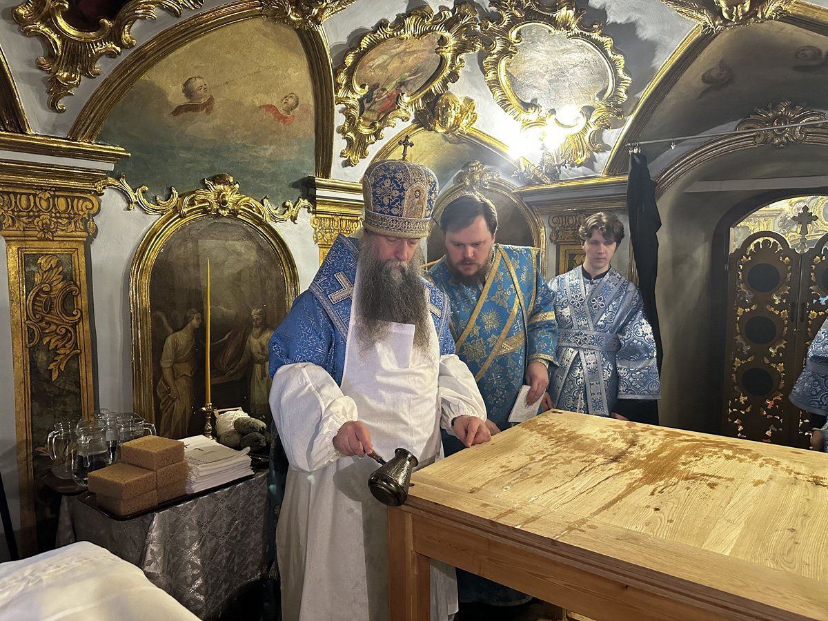 Епископ Егорьевский Мефодий освятил Успенскую церковь Патриаршего подворья храмов Николо-Перервинского монастыря Москвы