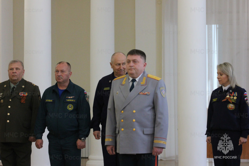 Копия Знамени Победы вручена колледжу государственной и муниципальной службы