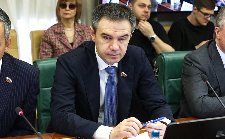 Заседание Комитета Совета Федерации по экономической политике (в рамках Дней Смоленской области в Совете Федерации)