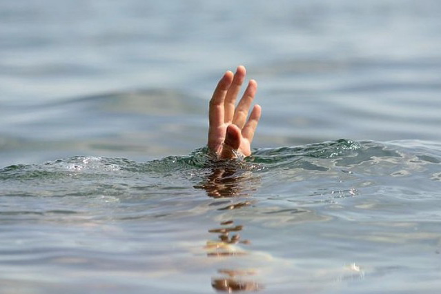 Ушла плавать и не вернулась: жительница Единец утонула в пруду 