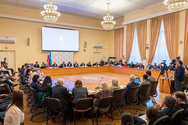 «Искренняя дружба и растущий интерес»: Россия и Иран делают ставку на совместное будущее в науке и гуманитарной сфере