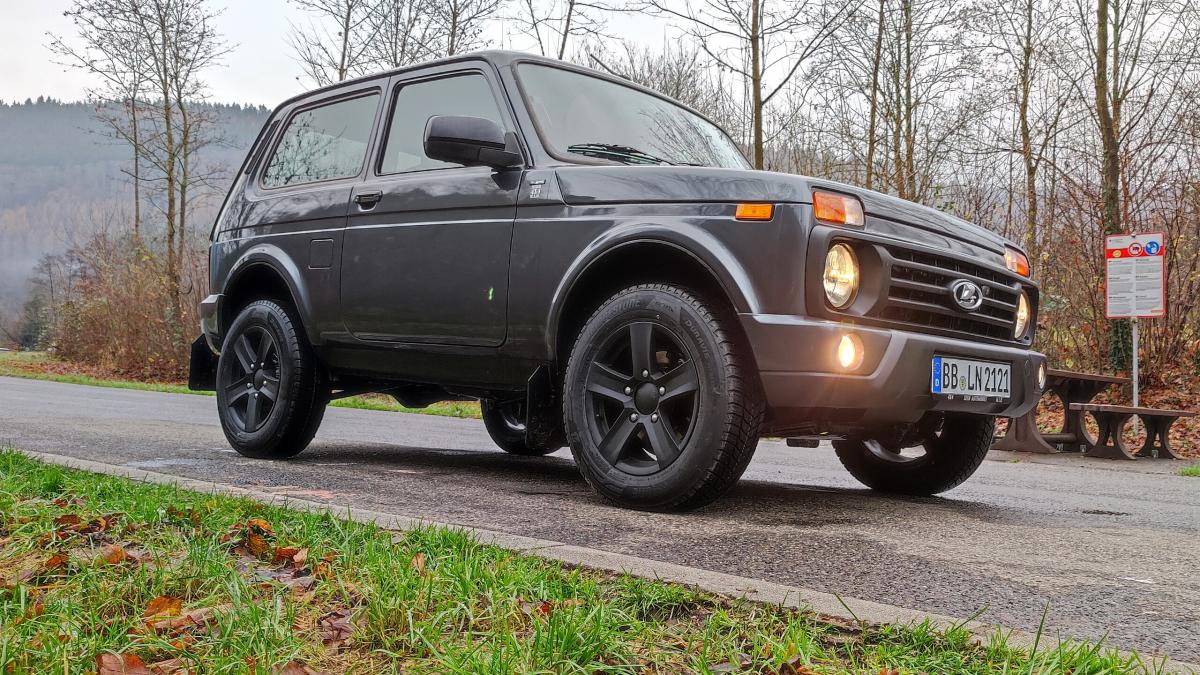 Lada Niva Legend