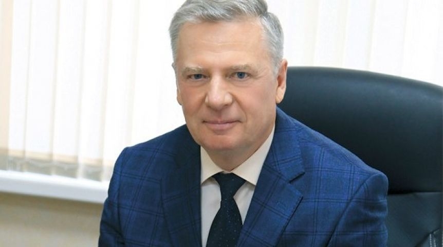 Бывший проректор. Гам Владимир Иванович. Владимир гам Омск. Кулагин ректор СИБГИУ. Гамов Владимир Иванович.