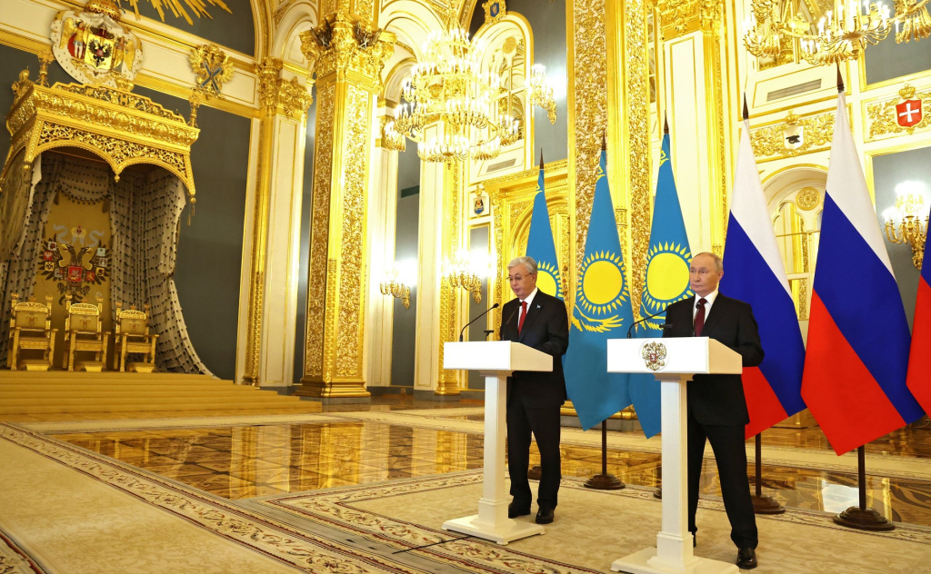 Президент РФ Владимир Путин предложил запустить совместную с Казахстаном программу обучения 