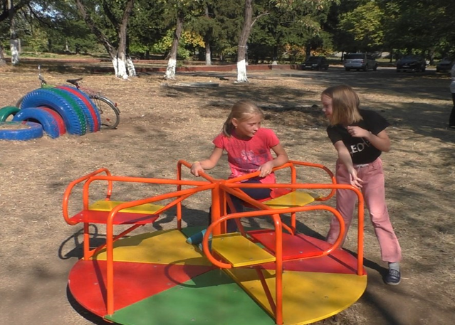 Массовая драка в Краснодаре: полиция поймала мигранта — инициатора драки с отцами, чьих детей не пускали на детские площадки (ВИДЕО)