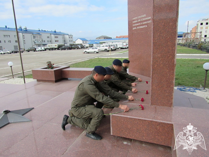 В Дагестане росгвардейцы почтили память погибших боевых товарищей