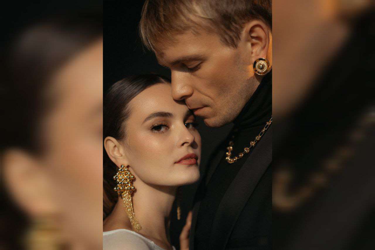 «Он — моя крепость»: Ангелина Стречина о браке с Ильёй Малаковым