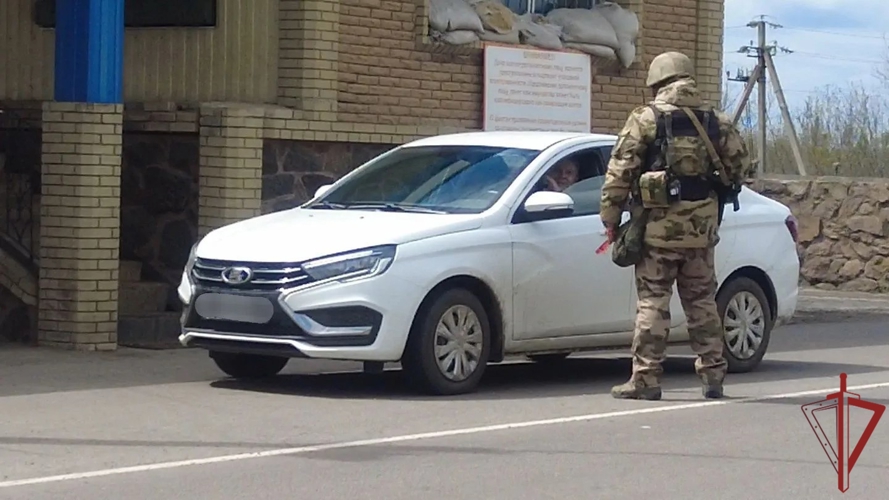 В ДНР военнослужащие Росгвардии приняли участие в акции «Георгиевская ленточка» (видео)