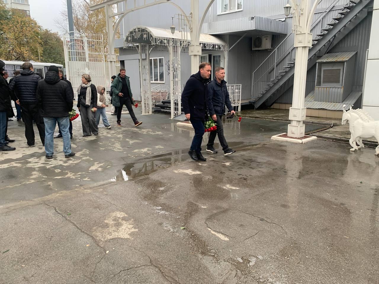 Фото «Единственный человек, который понимал нас»: в Новосибирске прощаются с главой Ленинского района. Онлайн 3