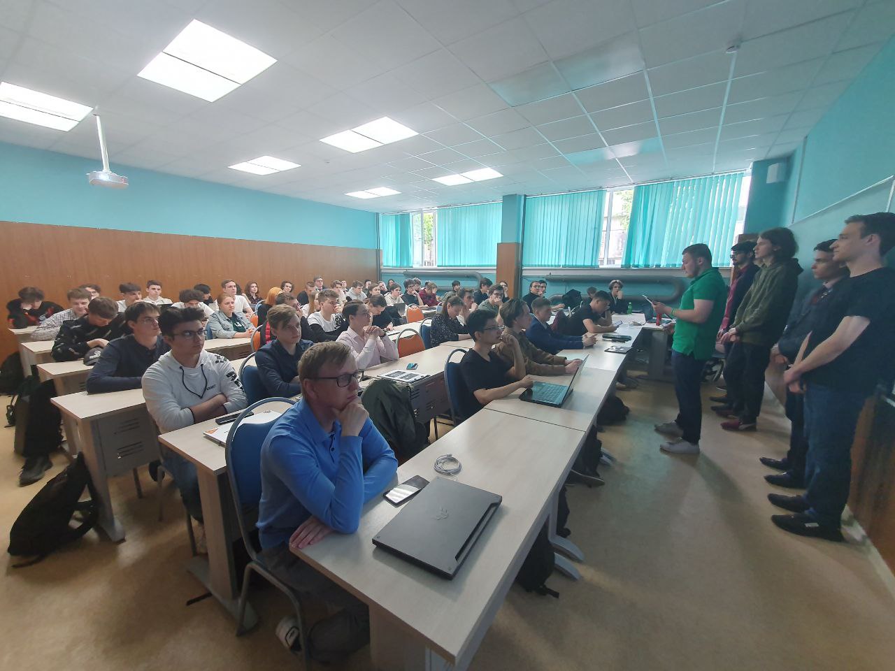 Институт. It компания. Институт индустриального программирования мирэа. Институт индустриального программирования мирэа. Иптип мирэа.