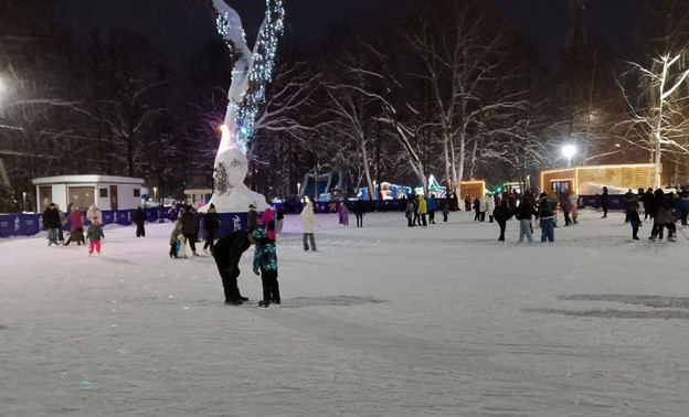Более 10 тысяч кировчан вышли на городские катки в праздники