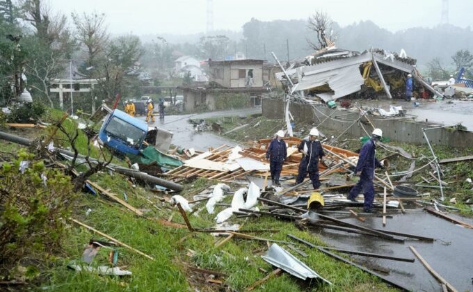 В японской префектуре Сидзуока из-за тайфуна «Меари» объявили эвакуацию 72 тысяч человек