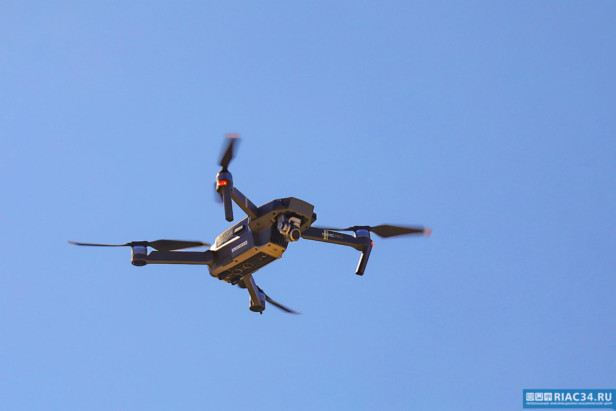 в волгограде упал беспилотник. беспилотник волгоград. беспилотник в волгоградской области. бпла волгоградская область. волгоградская обл беспилотник.