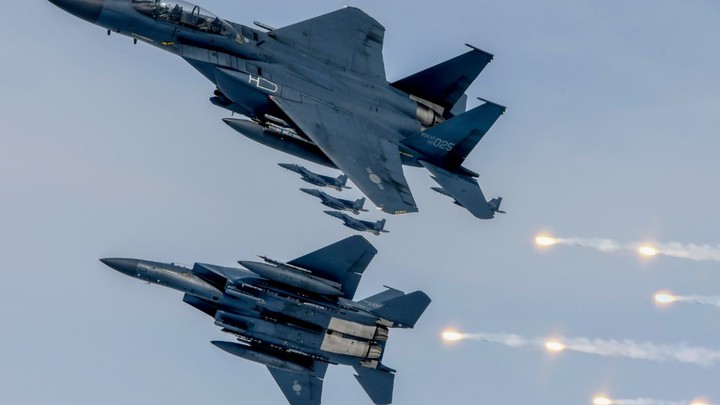 Истребители F-16 уже не актуальны: Киев отчаялся ждать