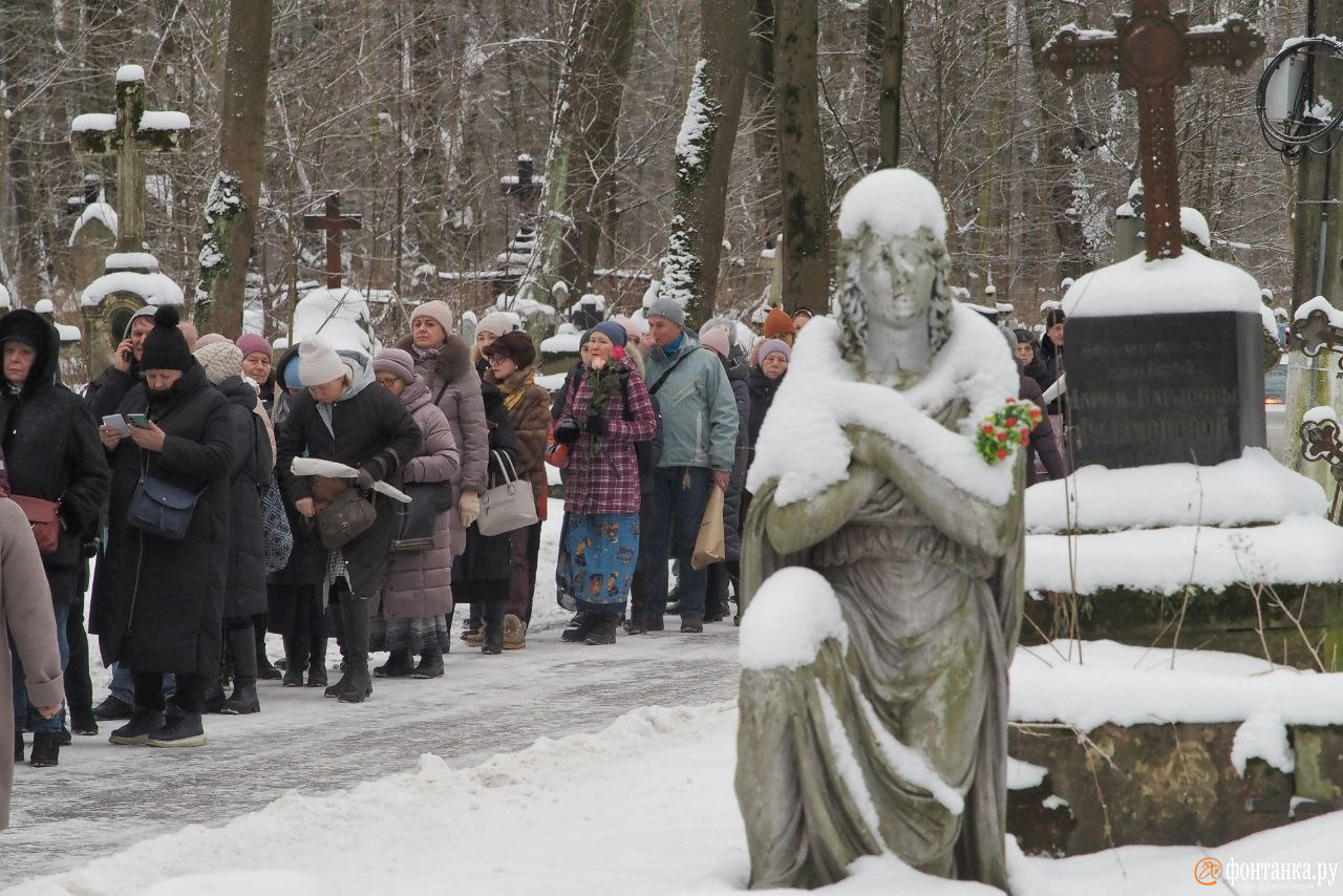 кладбище ксении петербургской в санкт петербурге