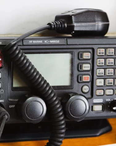 В Кузбассе на даче без вести пропала 69-летняя женщина в голубой куртке