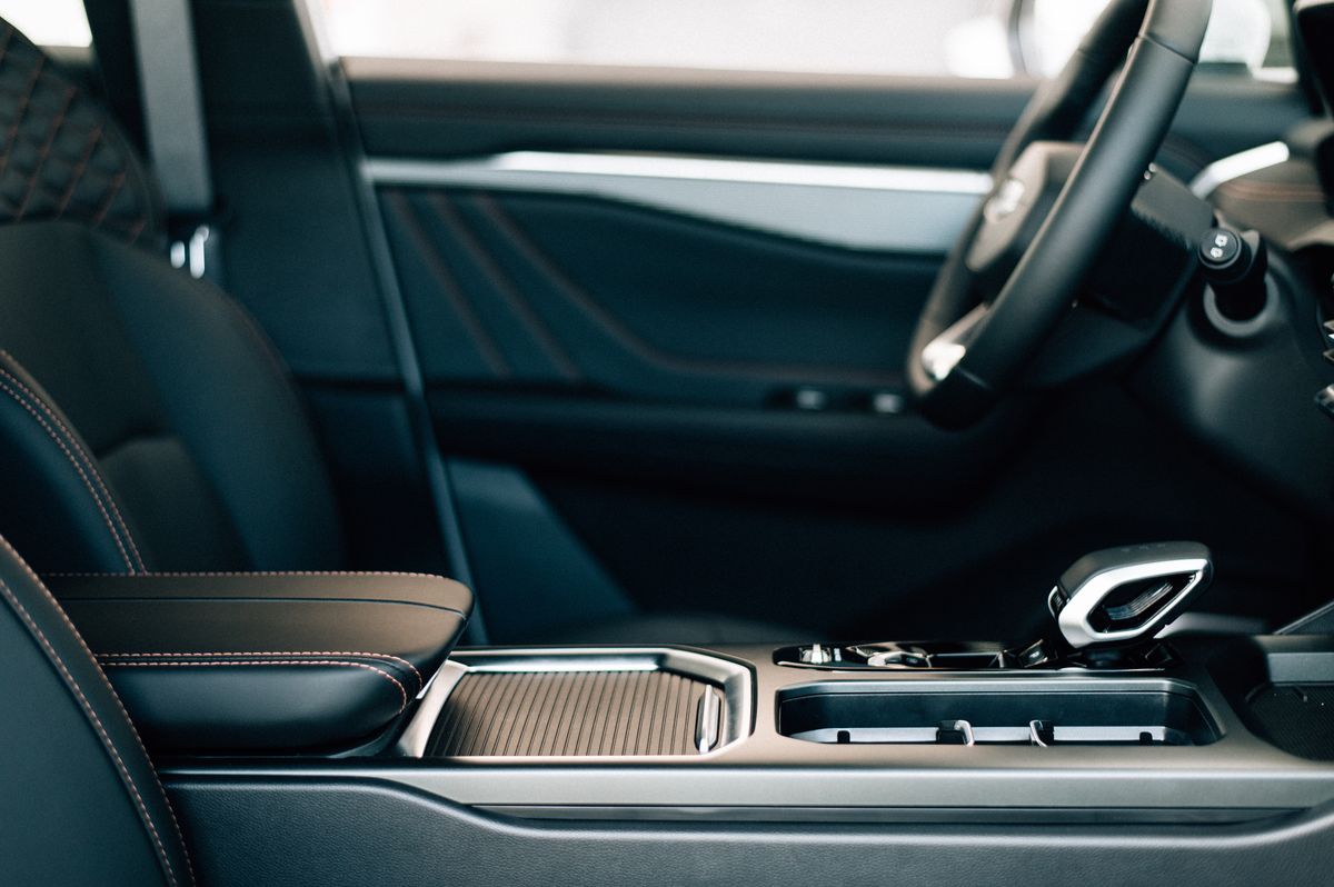 Большие планы на 2026 год? Реализуйте их с семиместным Geely Okavango!