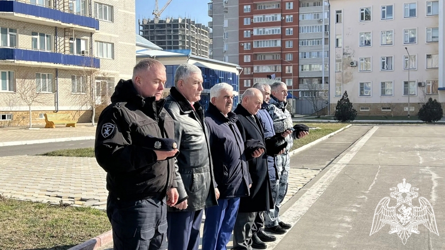 В Дагестане росгвардейцы почтили память боевых товарищей, погибших в ходе трагических событий 1996 года