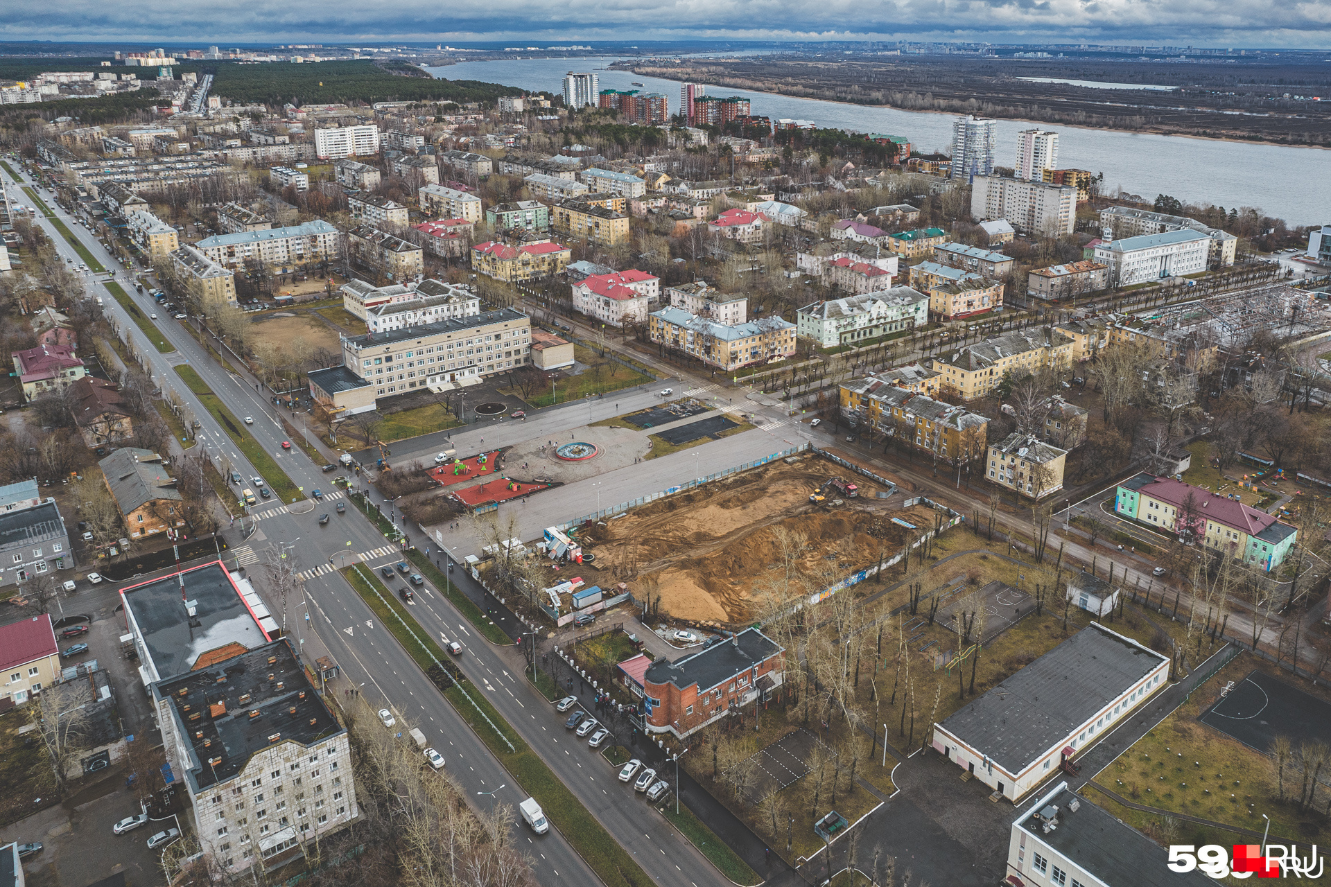 Микрорайон боровики пермь. Закамск студии. Буксирная улица пермь. Набережная в закамске пермь. Автозаводская 30 пермь.