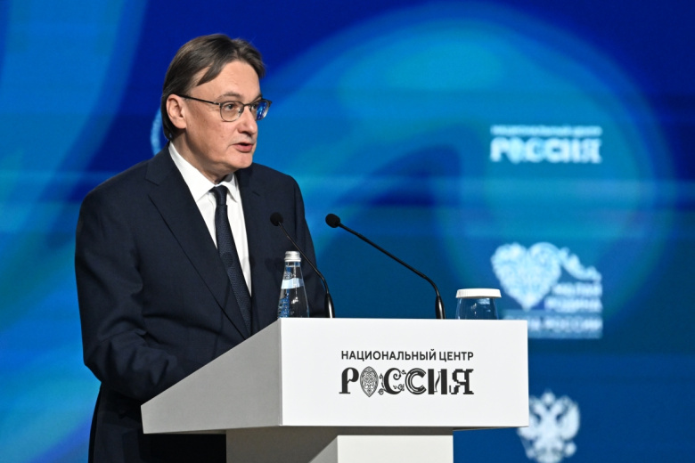 Евгений Иванов