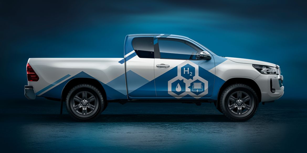 Пикап Toyota Hilux поедет на водороде
