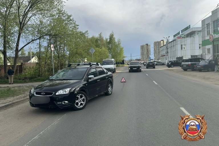 В Твери 15-летний подросток попал под колеса Ford