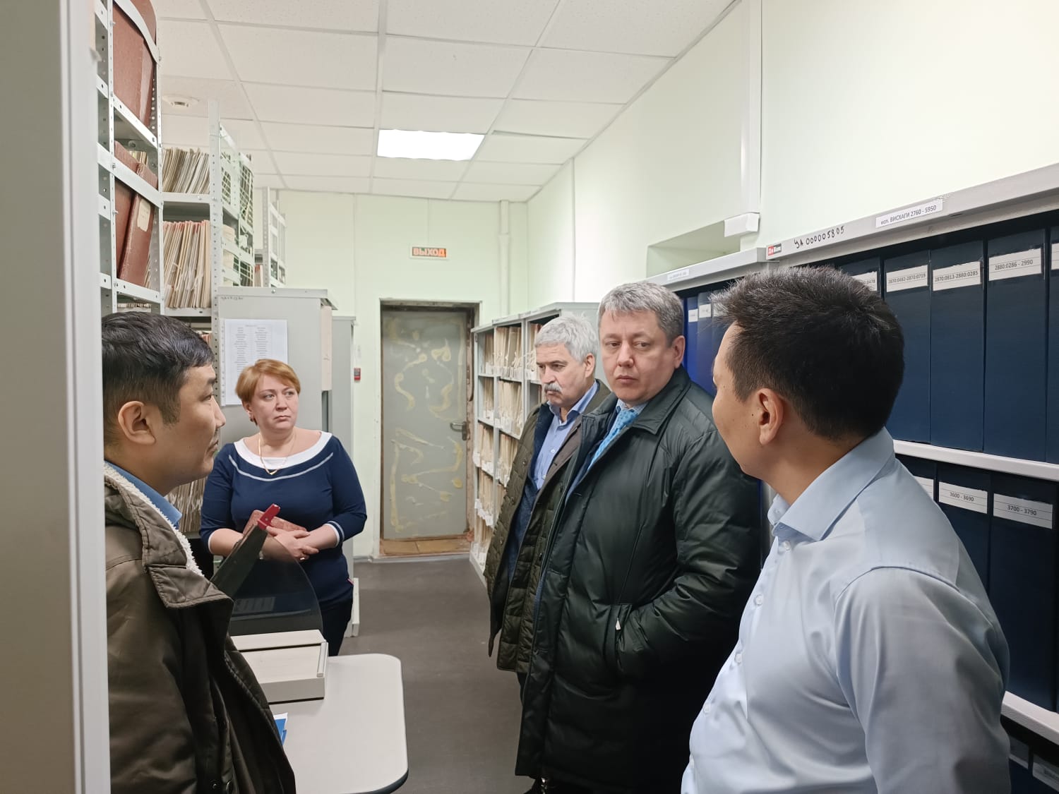Руководитель ДИЗО Новосибирской области Роман Шилохвостов посетил в Якутии ГУП 
