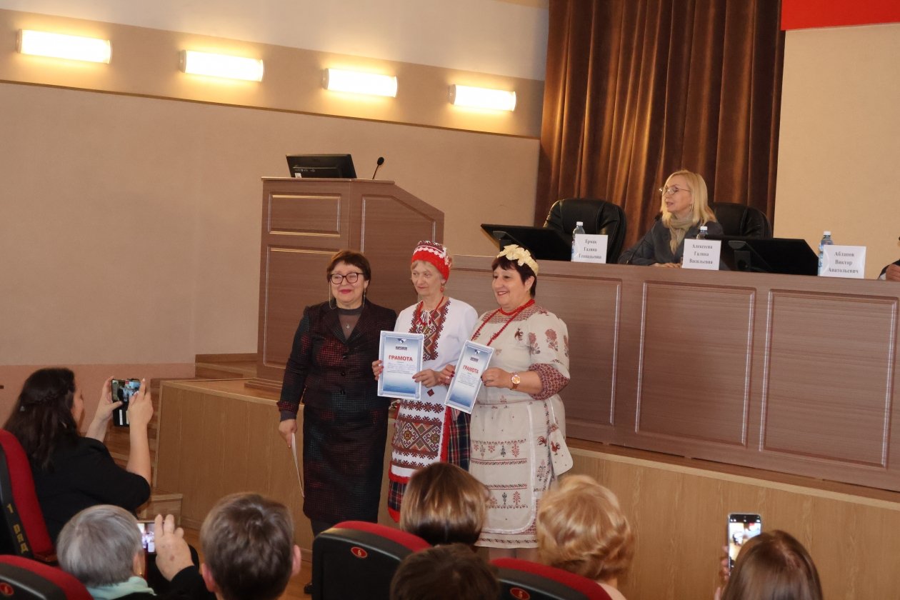 Торжественное заседание, посвященное Дню единения народов Беларуси и России, прошло сегодня