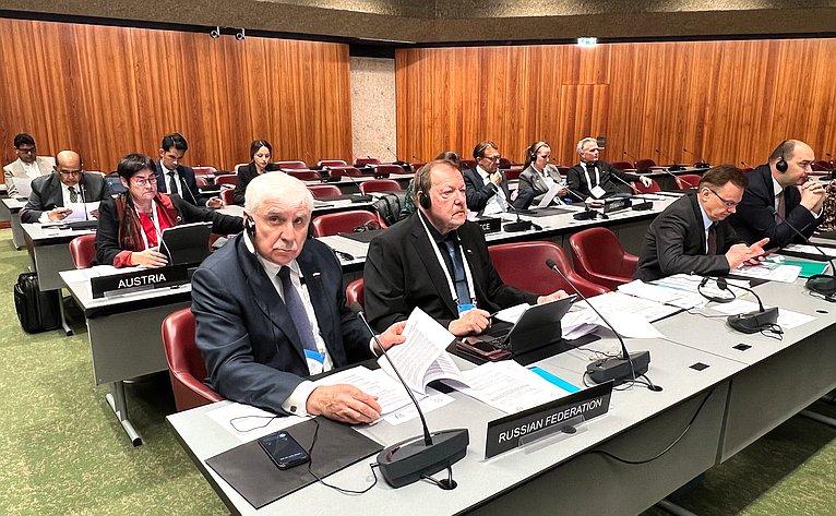 Сенаторы в составе делегации Федерального Собрания РФ участвуют в 151-й Ассамблее Межпарламентского союза в Женеве