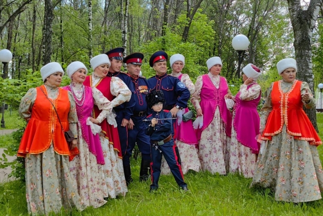 Коллективы приехали на фестиваль со всей России.