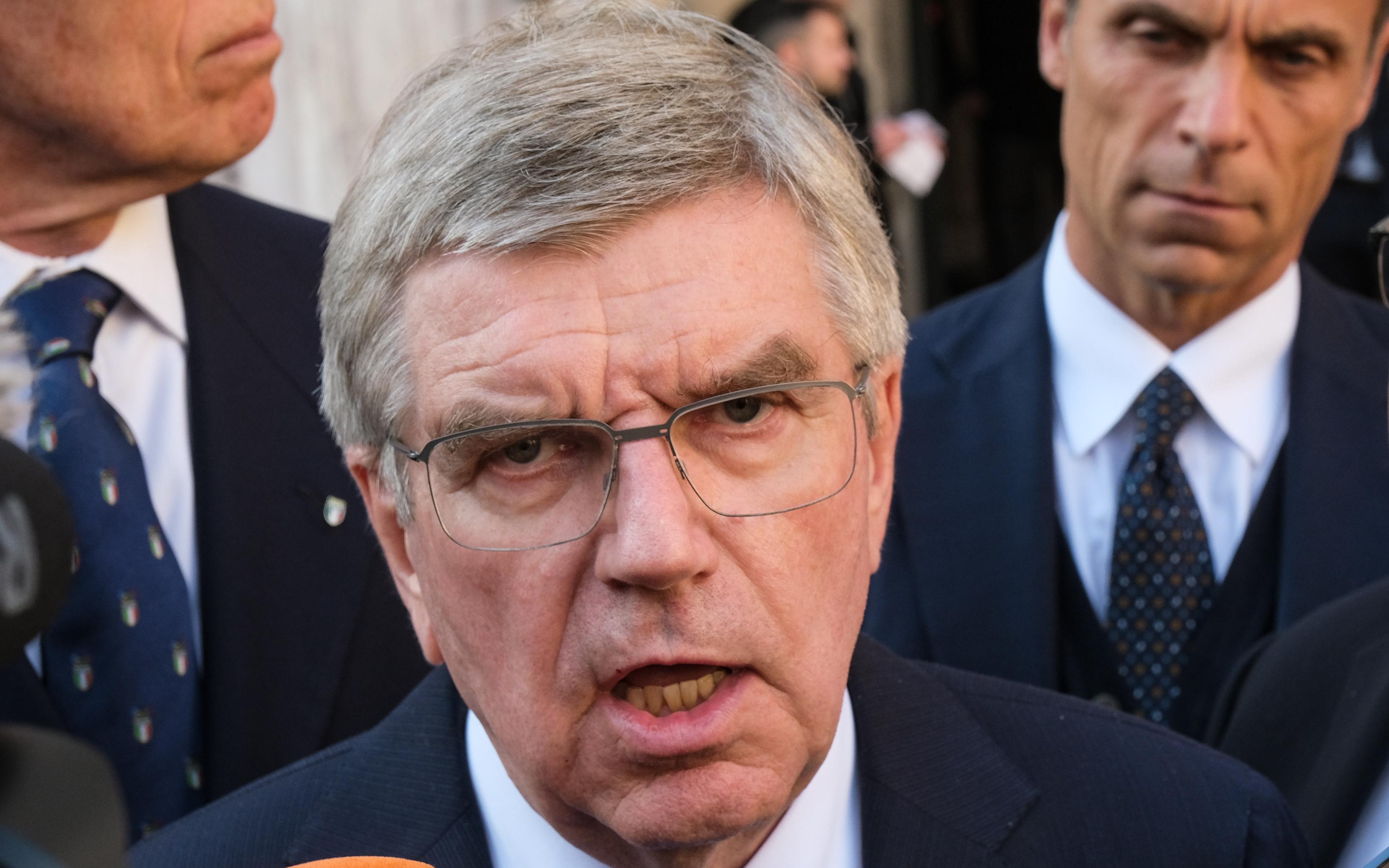 Против мок. Руководители мировых сми. Мок. Флаг олимпийских игр. Спорт против мок.