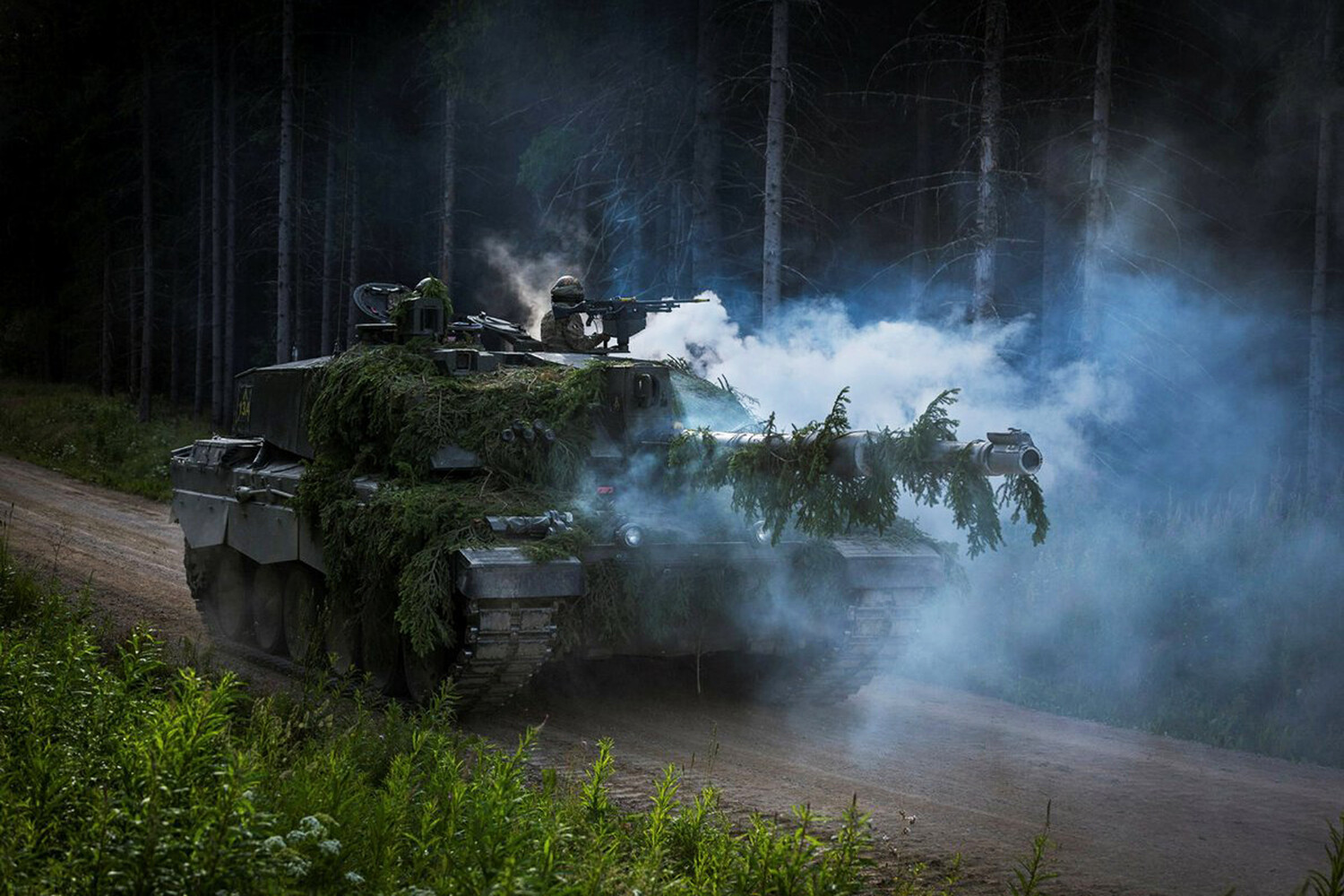 Подбитый челленджер 2. Британские танки Challenger 2. Танки России. Фото танков. Танк т-90 на Украине.