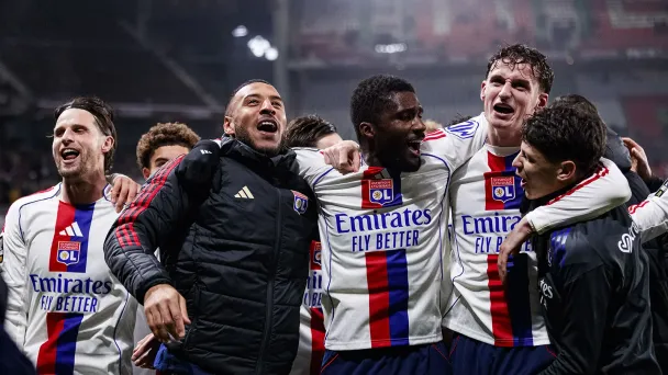 Игроки фк «Лион»(Фото Sathire Kelpa / Eurasia Sport Images / Getty Images)