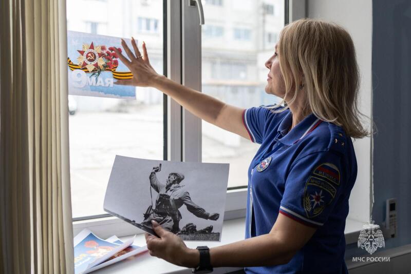 Глядя в Окна Победы