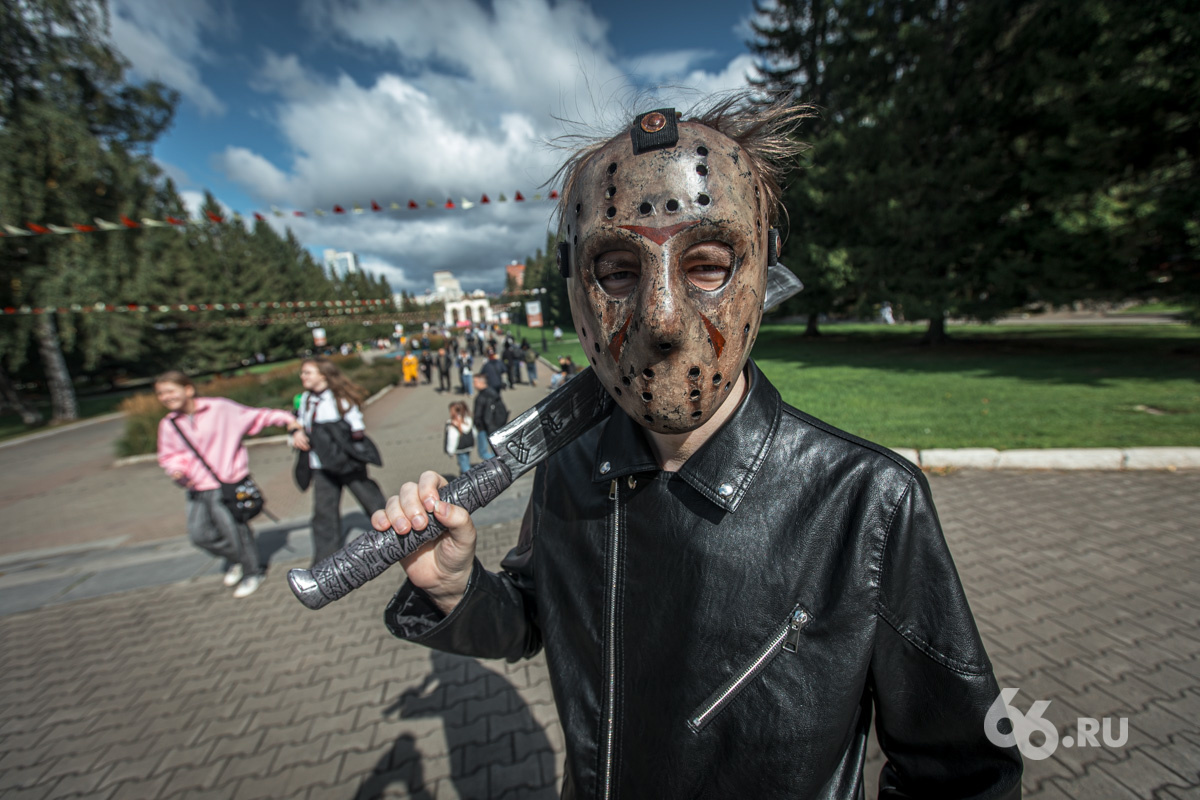 Десятки тысяч героев фильмов и игр собрались в парке Маяковского. Большой фоторепортаж с «Гиккона»
