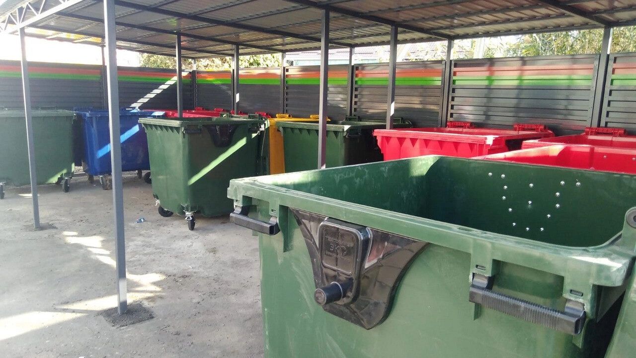 Мусорные баки