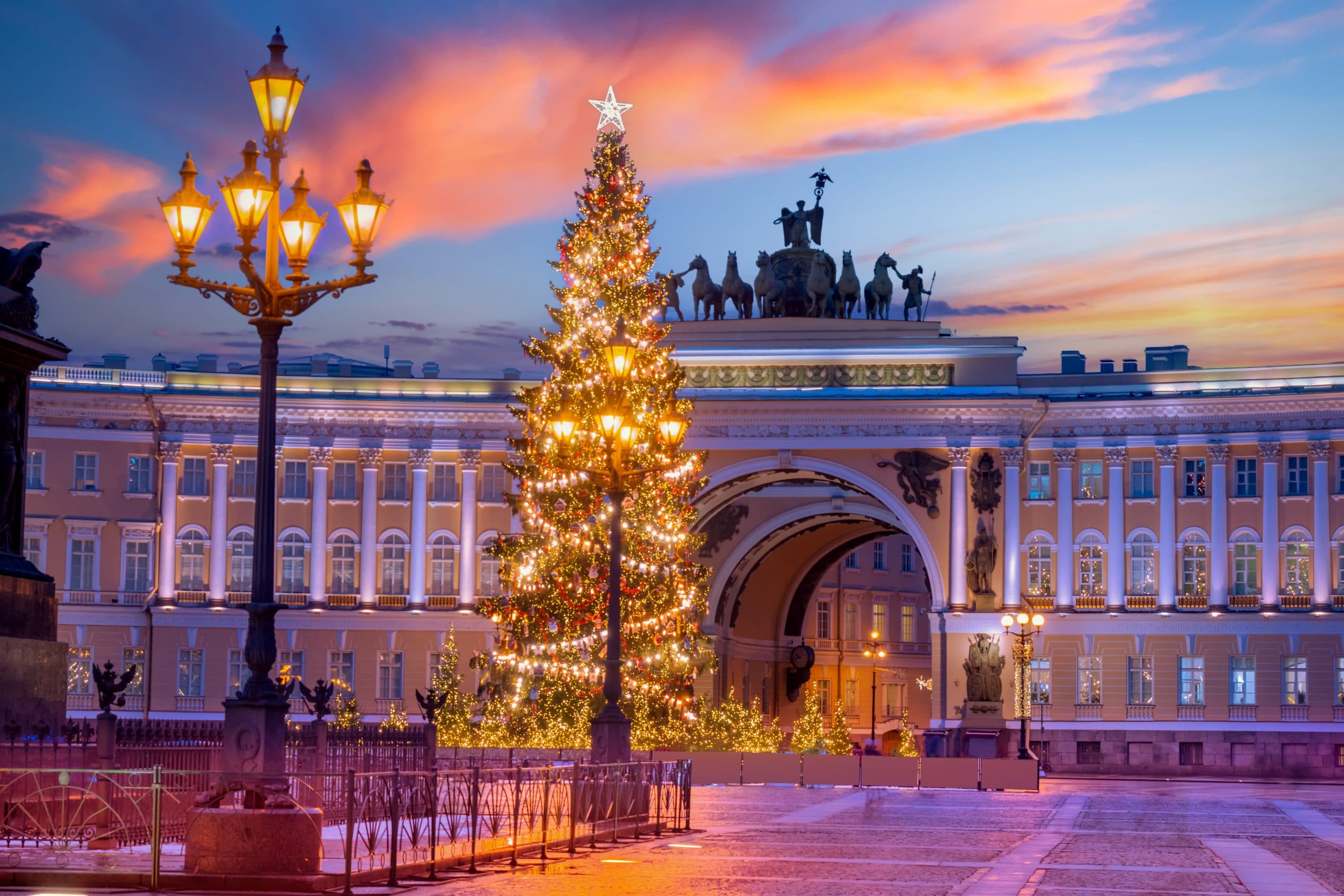 Нова петербург. Новогодний Санкт-Петербург. Новый год в Питере. Новогоднее путешествие. Новогодний Питер 2022.