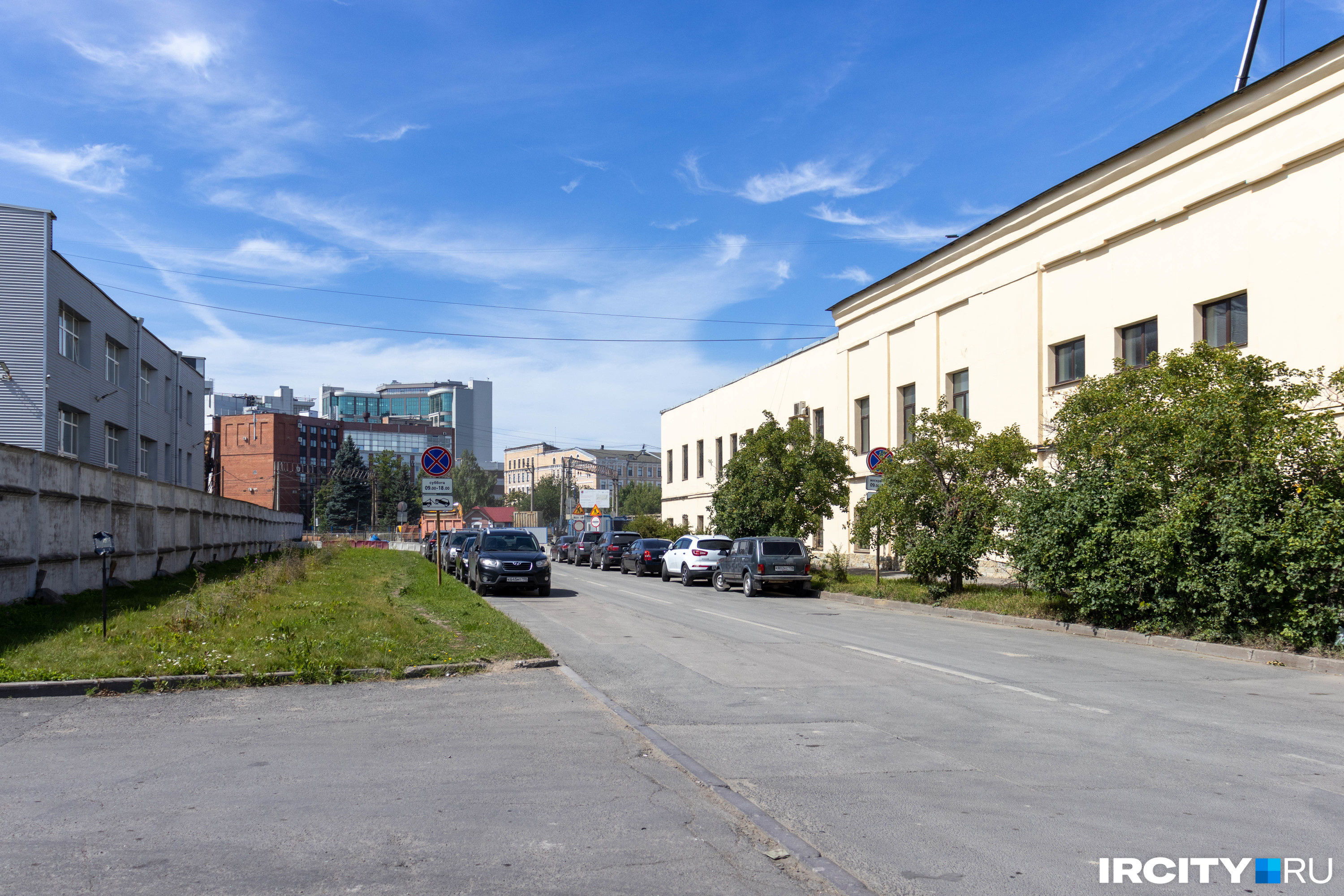 Вид на Иркутскую в сторону Цветочной