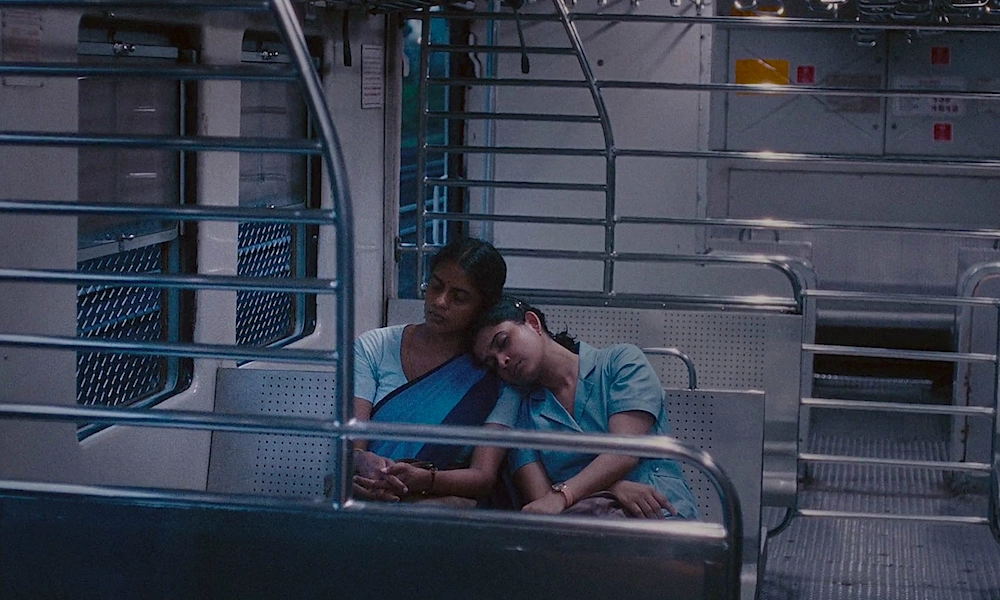 «Все, что нам кажется светом»