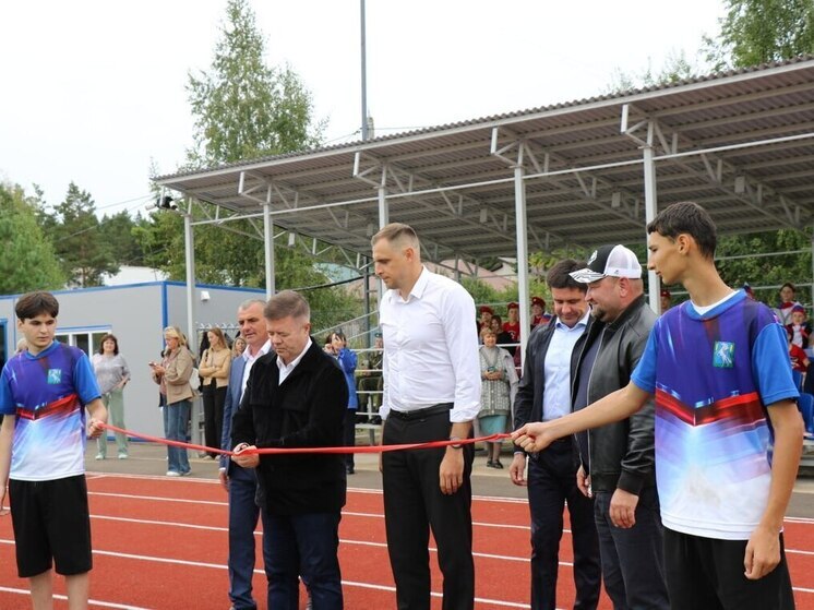 Два профессиональных спорткластера построили в Сосновском районе