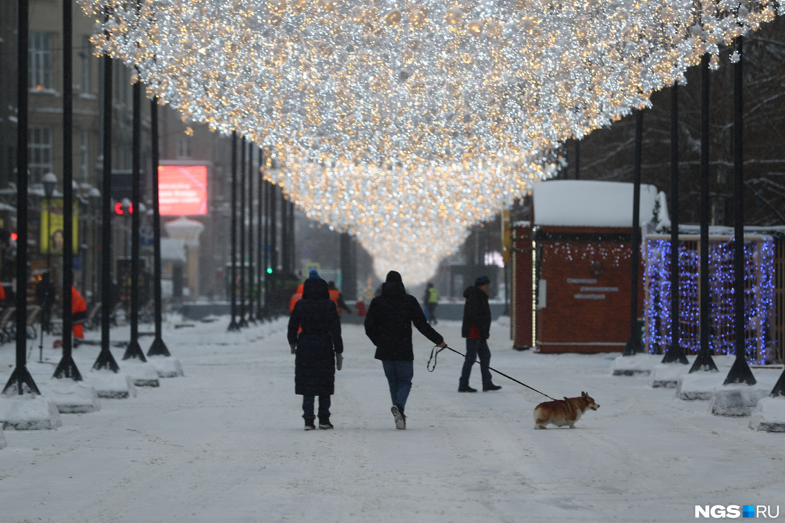 Зимой 2023 год. Новосибирск зима. Парк тысячелетия Казань зимой. Новогоднее украшение города Новосибирска. Фото к новому году.