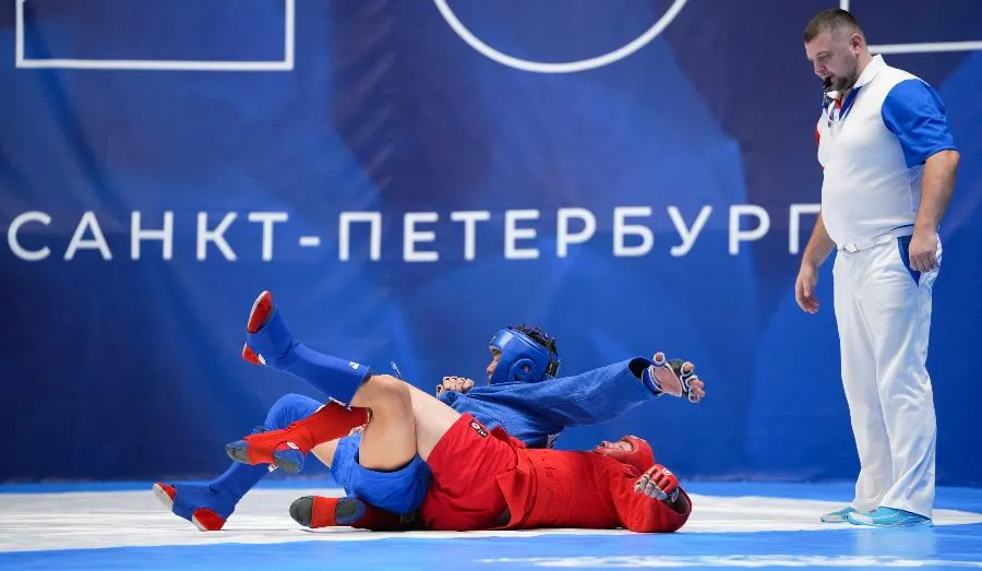 Сильнейшие самбисты России определили лучших на чемпионате страны, завершившемся в Петербурге | ФОТО Марии ШЕРИХ
