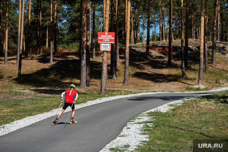 Объезд Александра Высокинского по Орджоникидзевскому району. Екатеринбург, спортсмен, спорт, калининец, тренировка, скоростная лыжероллерная трасса