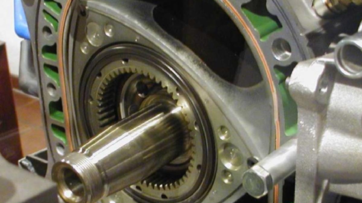 Роторный двигатель