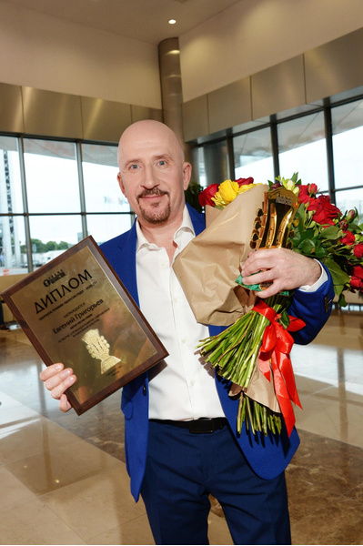 Евгений Григорьев спел песню Михаила Гуцериева Musecube