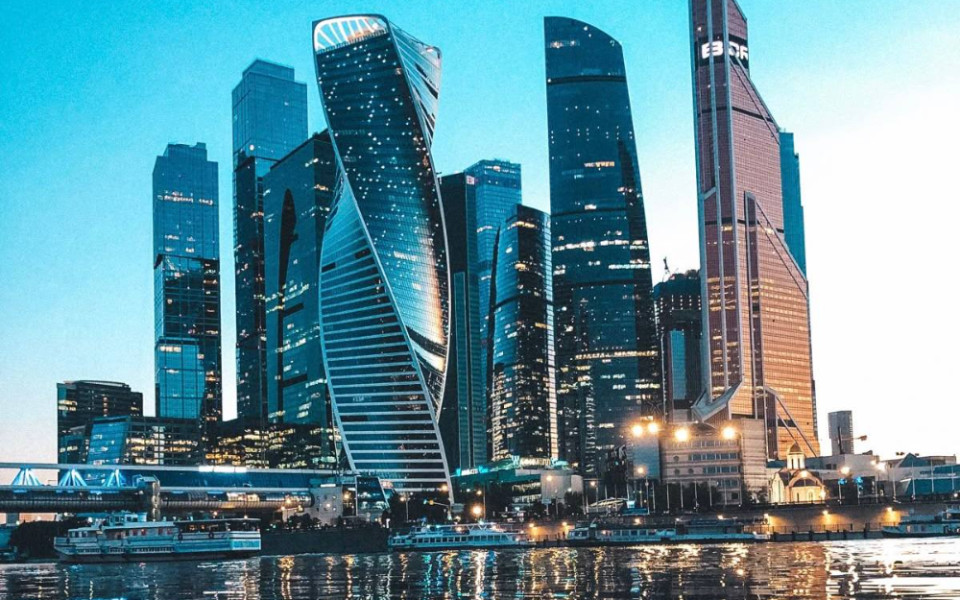 Как оформить карту иностранного банка в Москве