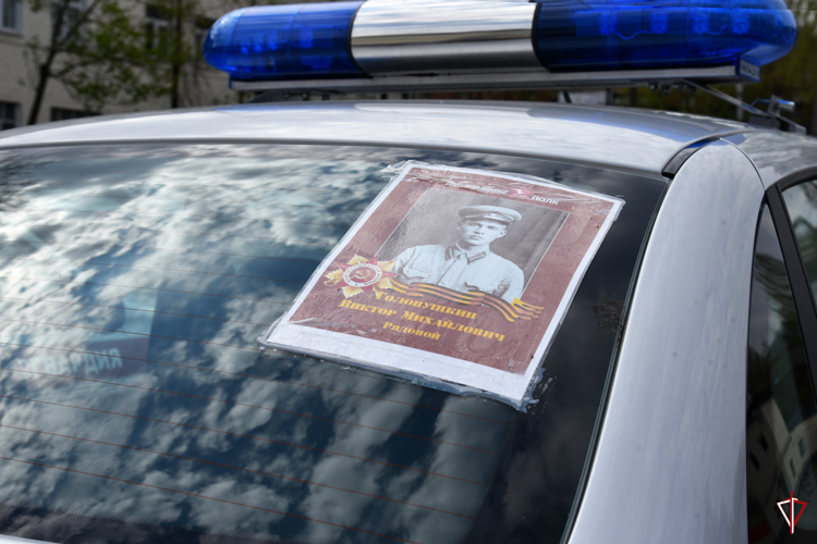 В Удмуртии сотрудники Росгвардии присоединились к акции «Бессмертный автополк» в преддверии Дня Победы
