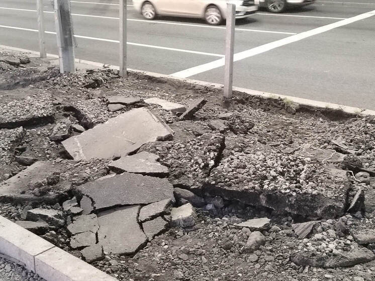 В Калининграде обновят тротуар на Лужской за 19,8 млн рублей